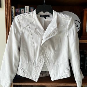 White House Black Market beige with white cross stitch cropped jacket size 2